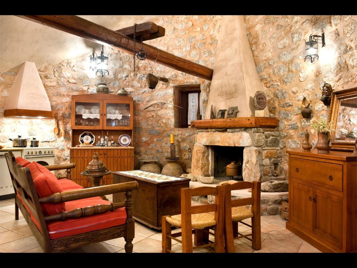 Aparthotel Arapakis Historic Castle Pírgos Dhiroú Habitación foto